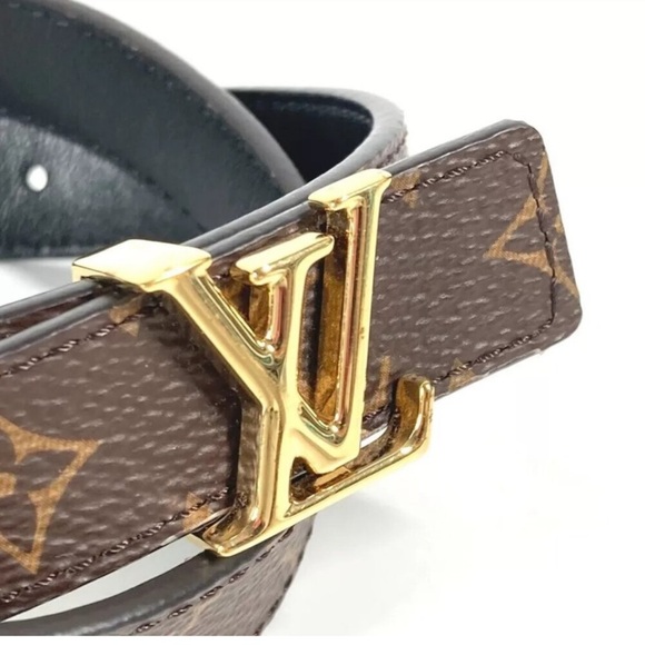 Authentic LOUIS VUITTON M0431M Monogram Belt-LV
Iconic 20MM Reversible Thin belt - Picture 7 of 15